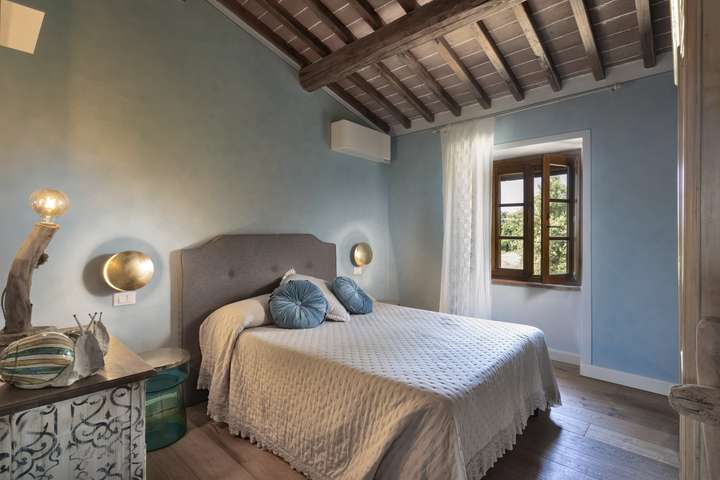 Bedroom 6 - French bed