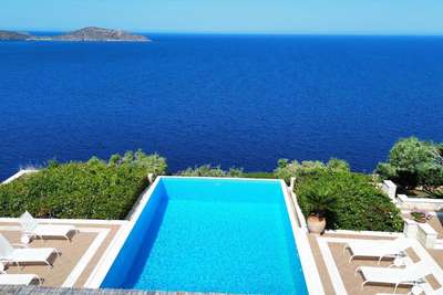 Infinity Pool