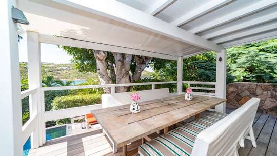 Alfresco Dining