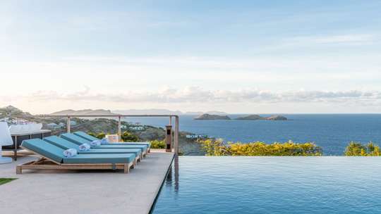 Outdoor Lounge Area