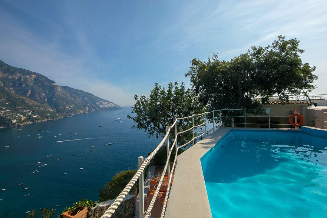 Luxury private pool at Positano Heights offering breathtaking Amalfi Coast sea views and elegant Mediterranean style.