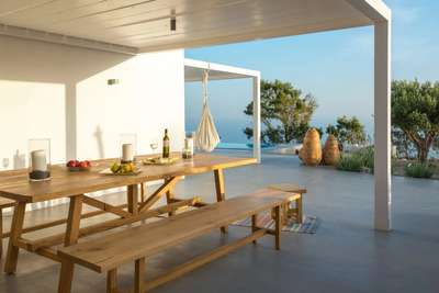 Alfresco Dining