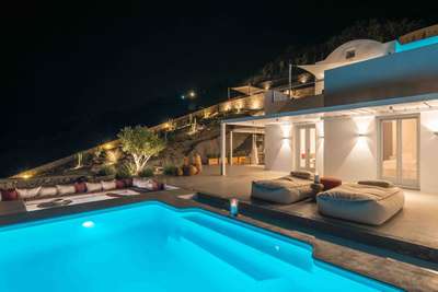 Heated Infinity Pool