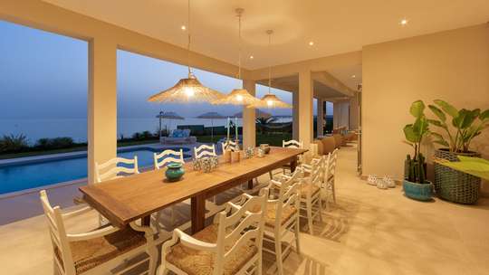 Alfresco Dining