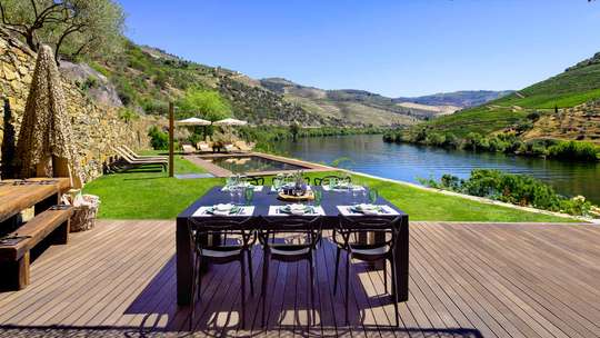 Alfresco Dining