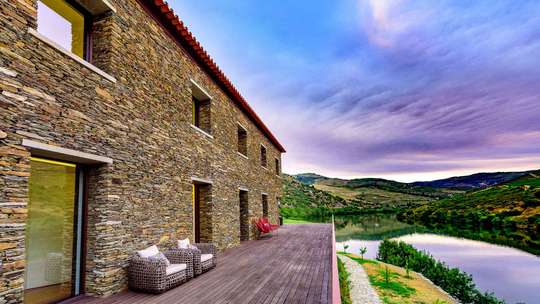 Outdoor Lounge Areas