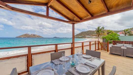 Alfresco Dining