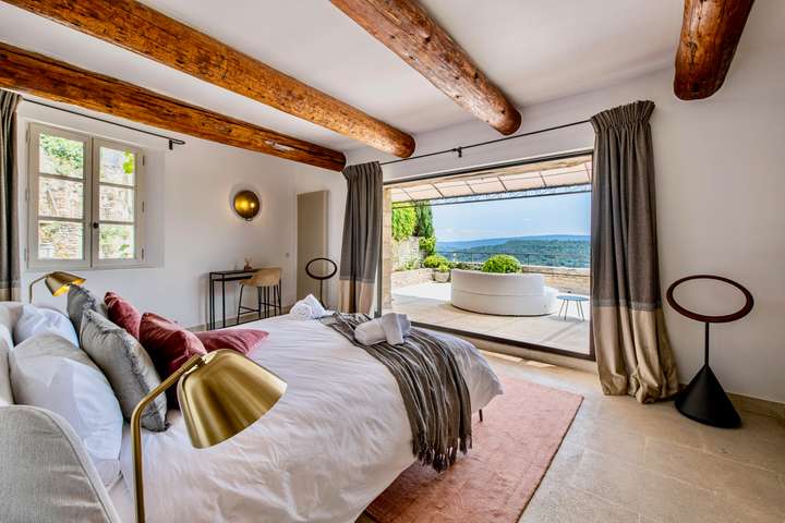 Bedroom 1 - Master Suite