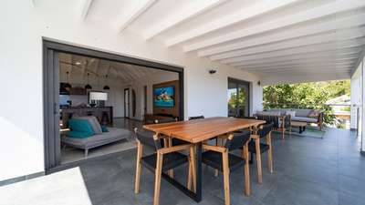 Outdoor Lounge Area