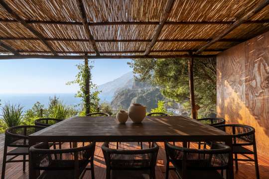 Alfresco Dining