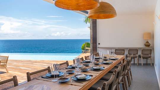Alfresco Dining