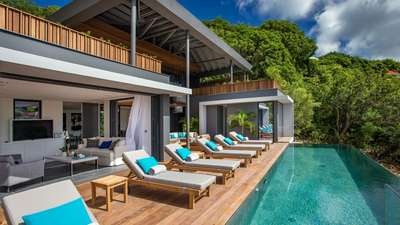 Outdoor Lounge Areas