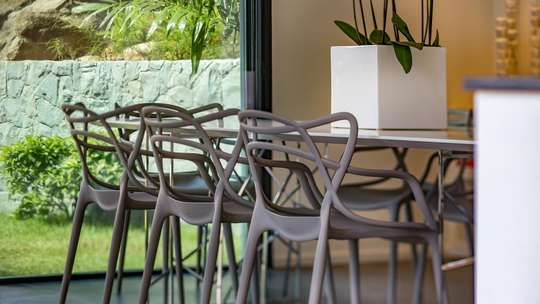 Alfresco Dining