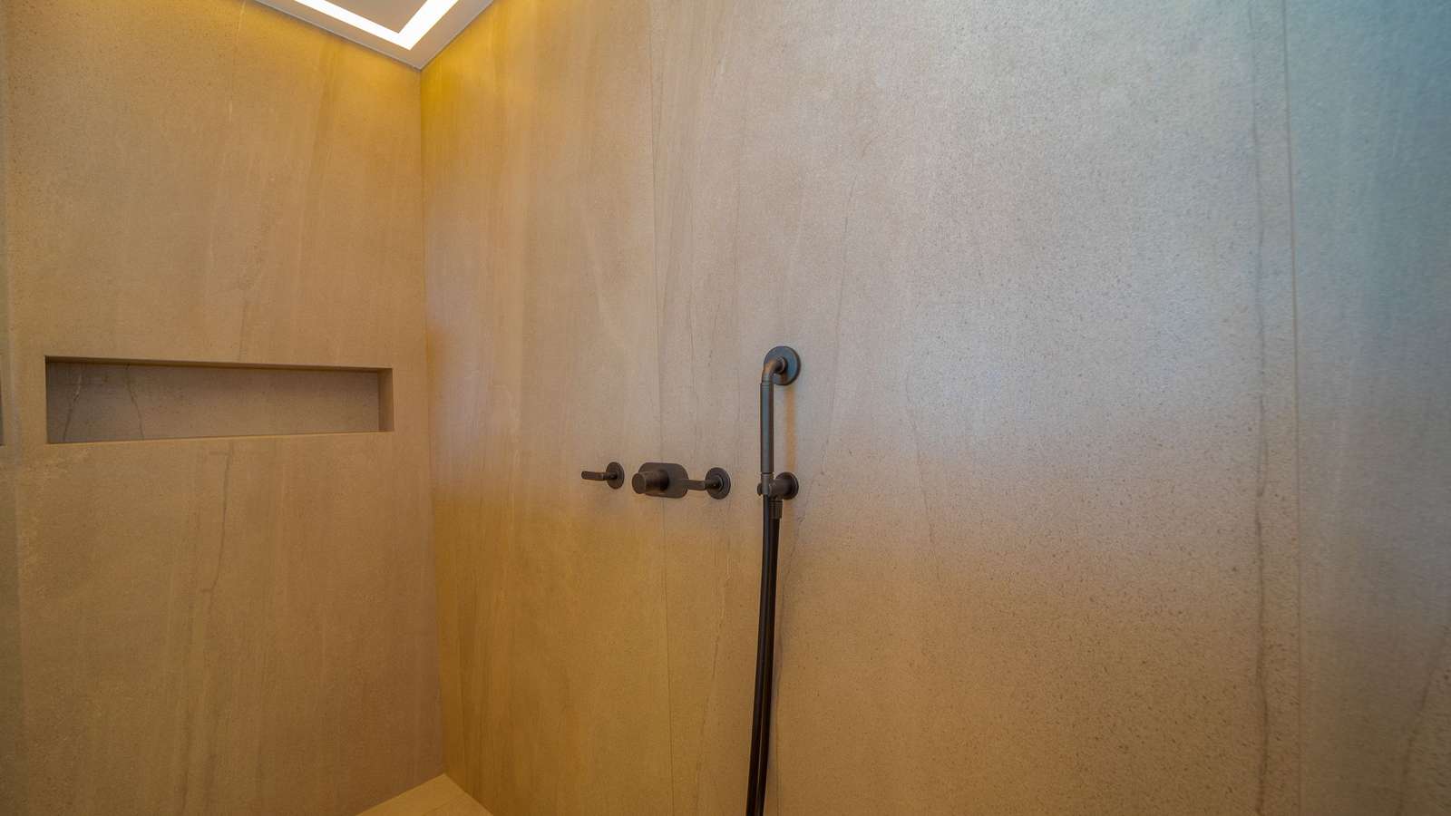 Property image 104