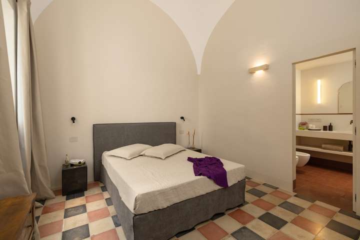 Bedroom 4 - Master King bedroom