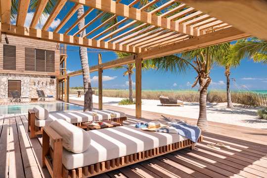 Outdoor Lounge Areas