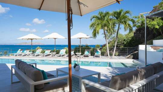 Outdoor Lounge Areas