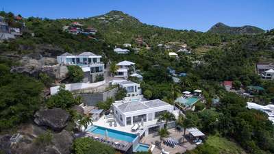 3 Outdoor Private Pools