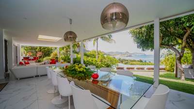 Alfresco Dining