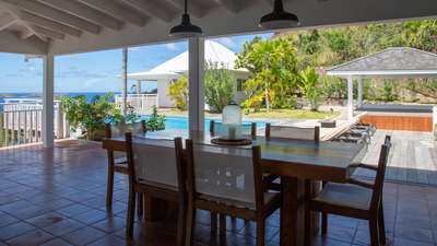 Alfresco Dining
