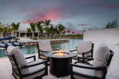 Outdoor Lounge Areas