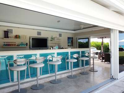 Outdoor Bar