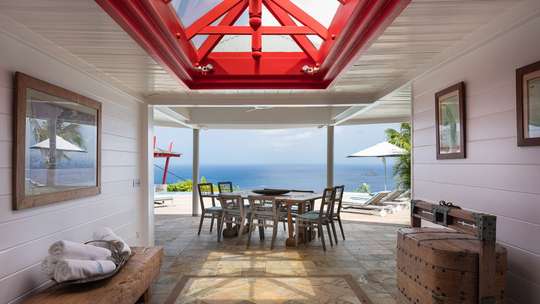 Alfresco Dining