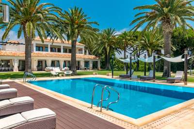 Large Outdoor Swimming Pool