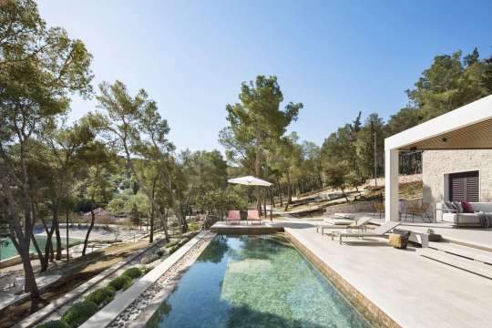 Heated Infinity Pool