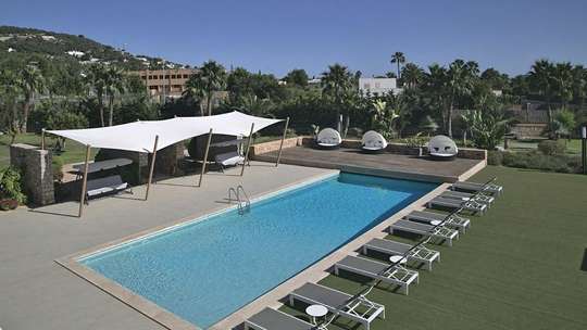Large Pool