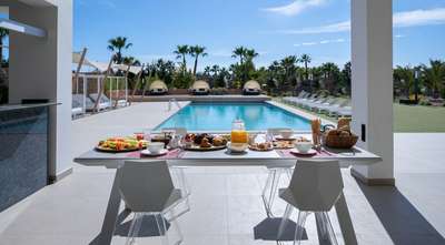 Alfresco Dining