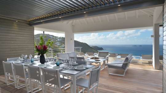 Alfresco Dining