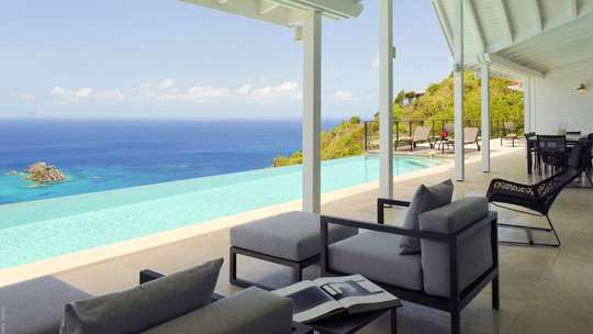 Outdoor Lounge Area