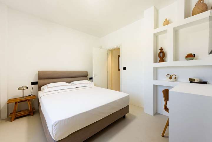 Bedroom 1 - Master Suite