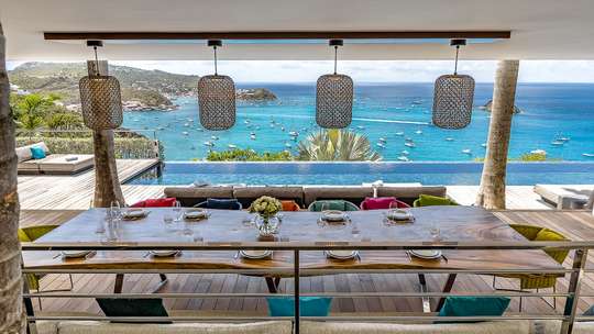 Alfresco Dining
