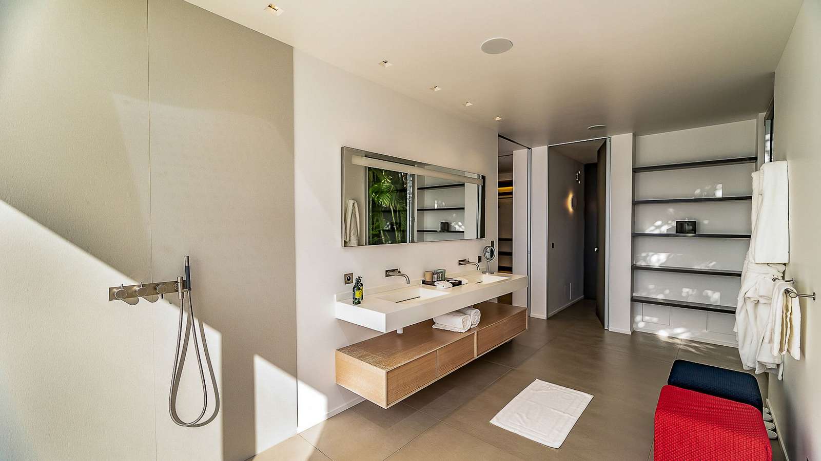 Property image 100