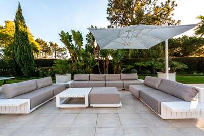 Outdoor Lounge Areas