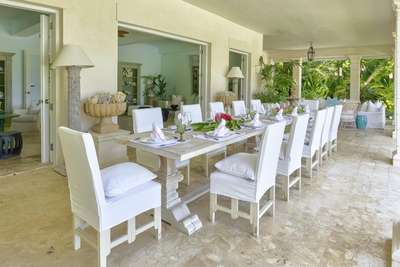 Alfresco Dining