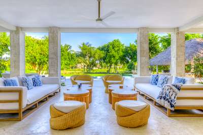 Outdoor Lounge Areas