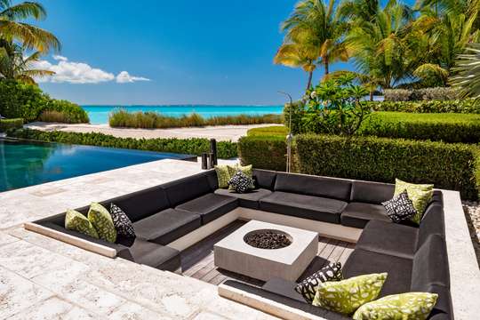 Outdoor Lounge Areas