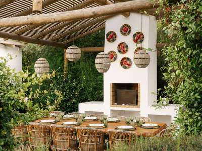 Alfresco Dining