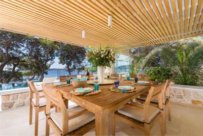 Alfresco Dining