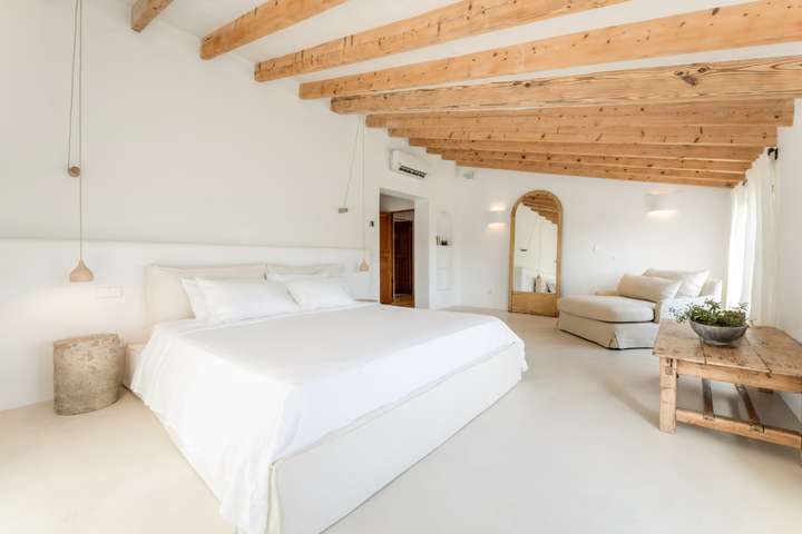 Bedroom 1 - Master Suite