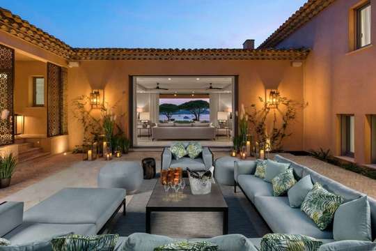 Outdoor Lounge Area