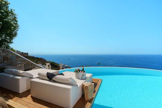 Outdoor Lounge Areas