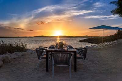 Alfresco Dining