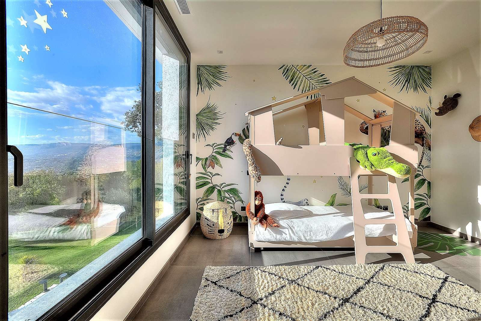 Property image 32