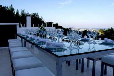 Alfresco Dining