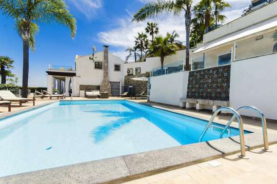 Private Pool