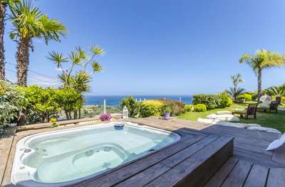 Jacuzzi